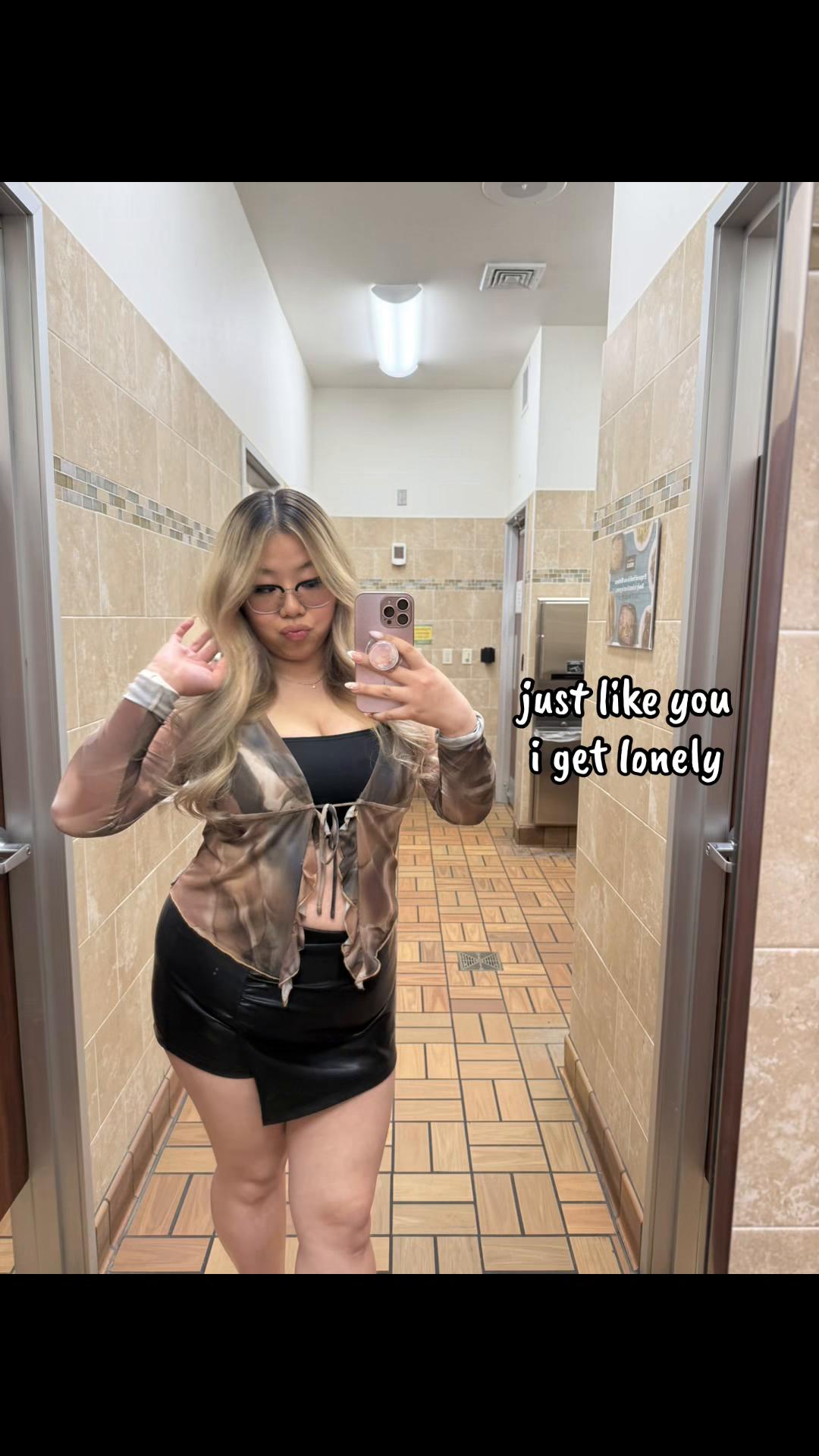 @𝓬𝓱𝓮𝔂𝓮𝓷𝓷𝓮 ♡