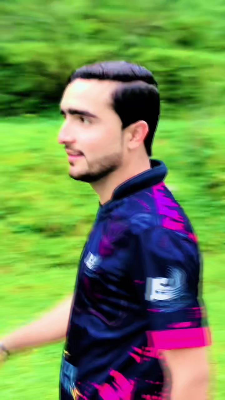 @Mr_ Zeeshan077