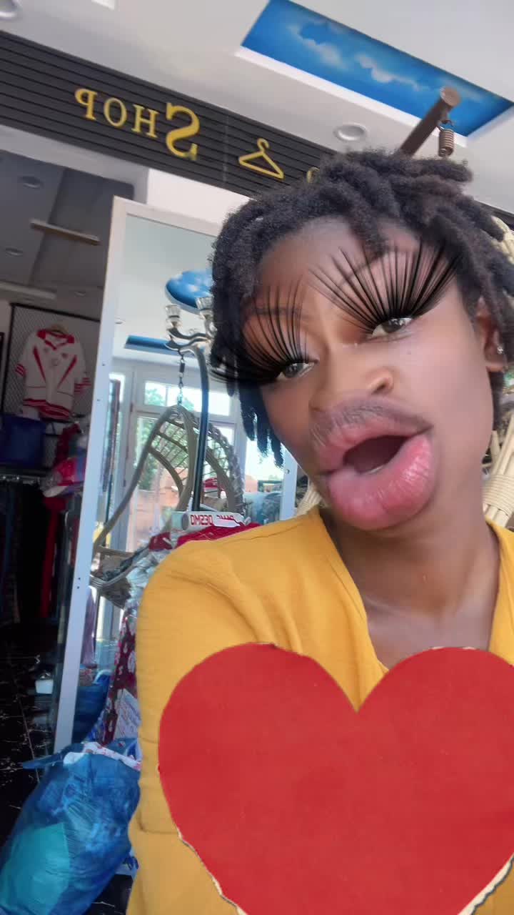 @🎀la🥰petite🖇️soeur🧸de Desmo