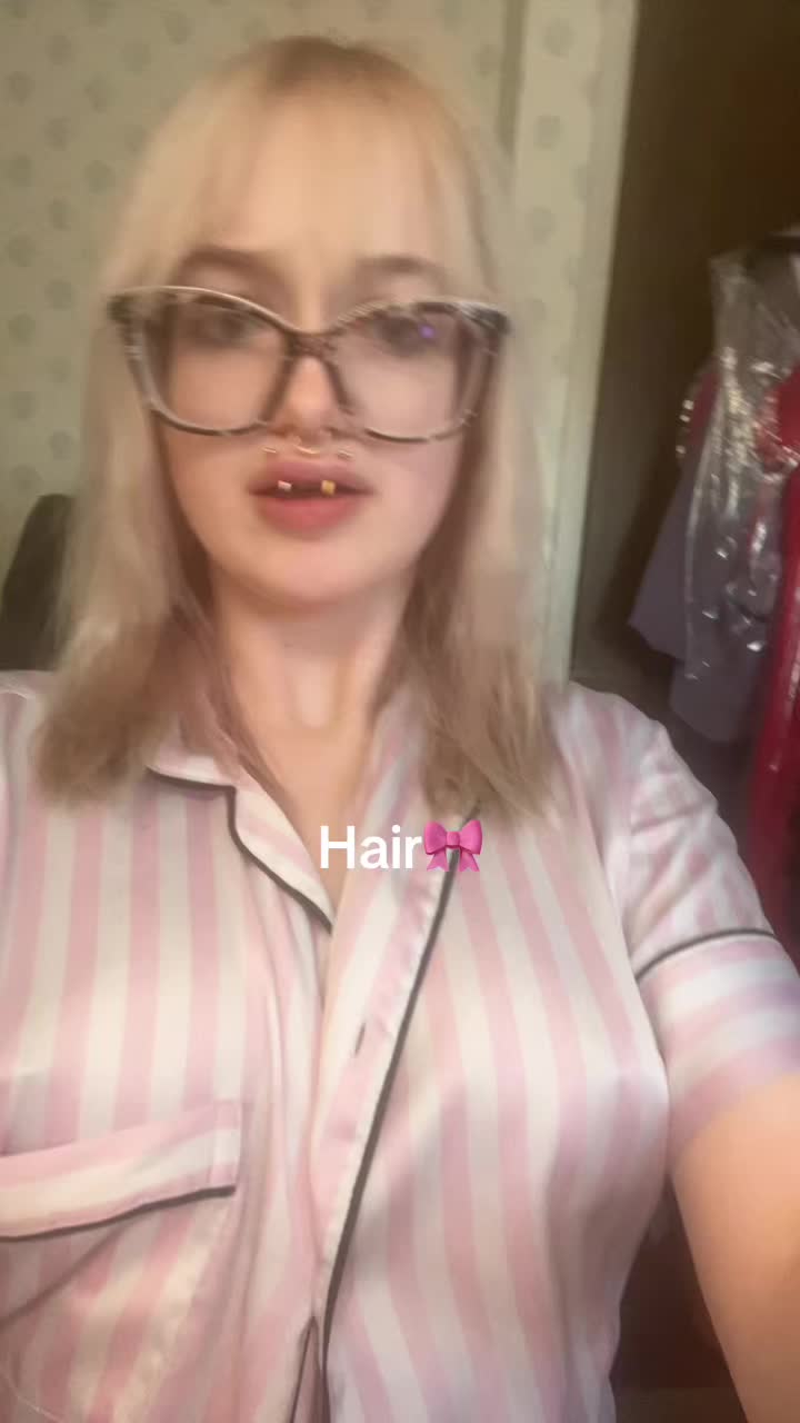 @Paige🧍🇵🇸