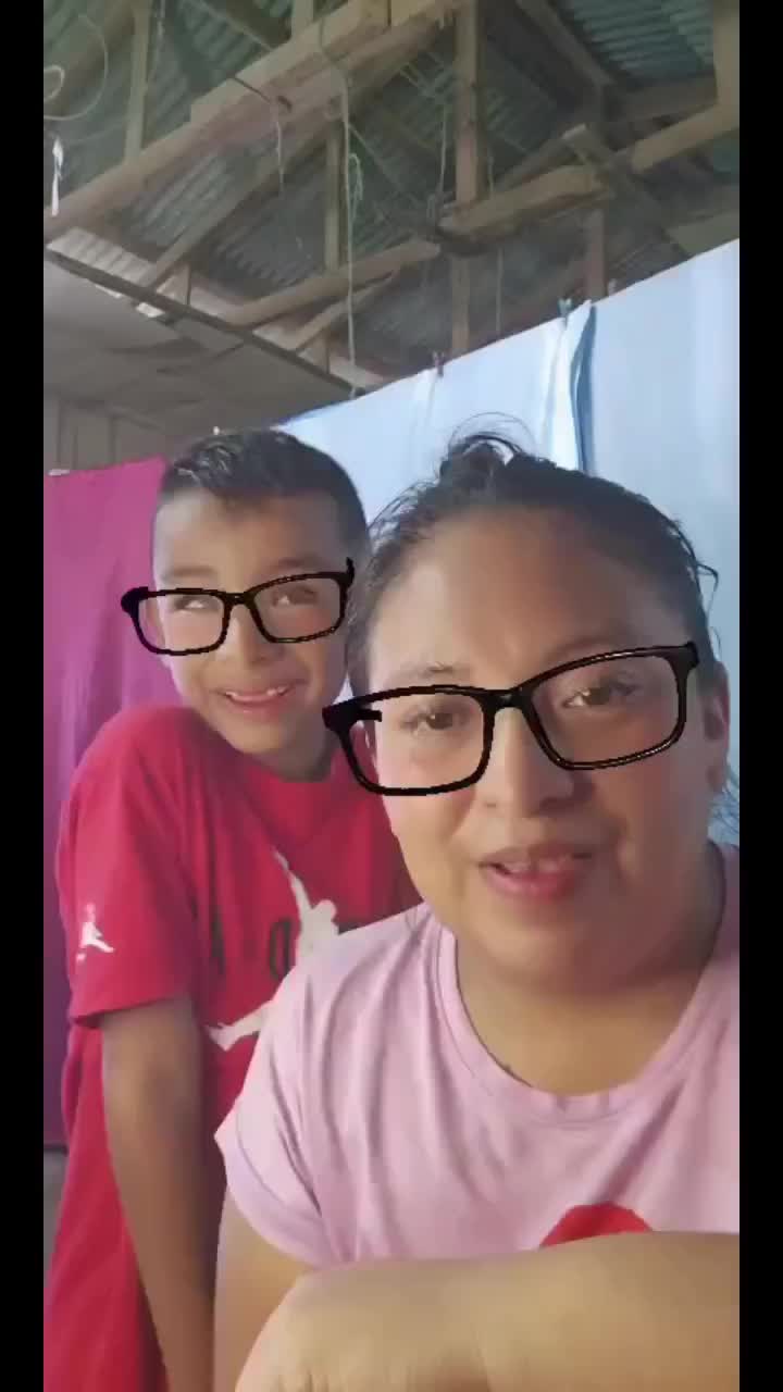 @👨🏽🦯➡️Dilan niño ciego💧