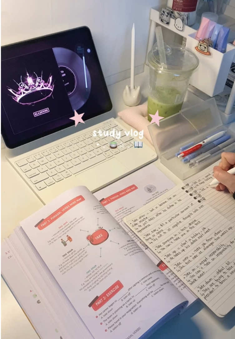 @Lin is studying 🎀ྀིྀི