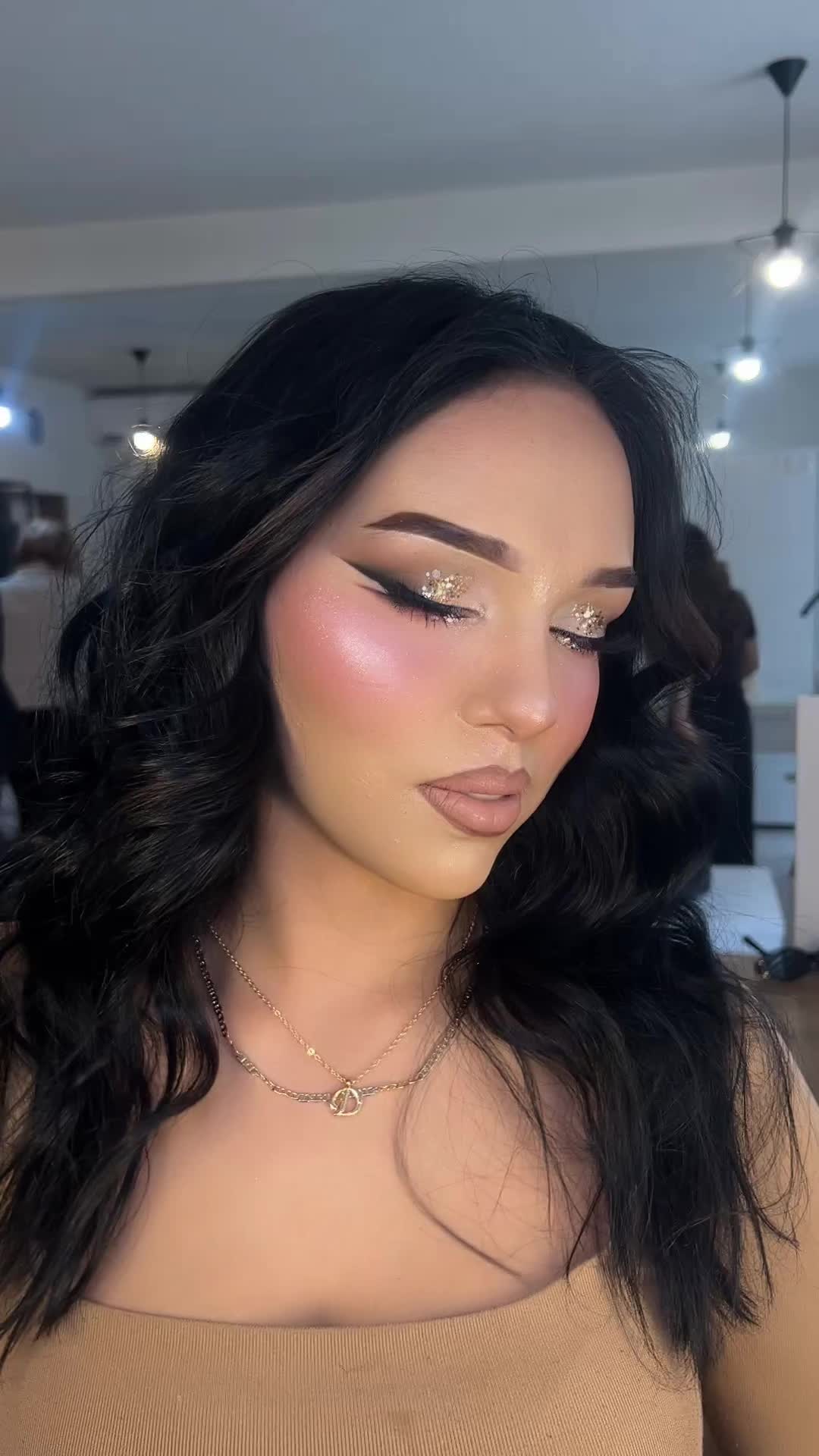 @Matianah_makeup_brows