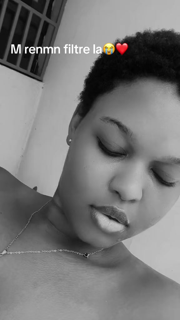@👅Shaïna🫧🌸