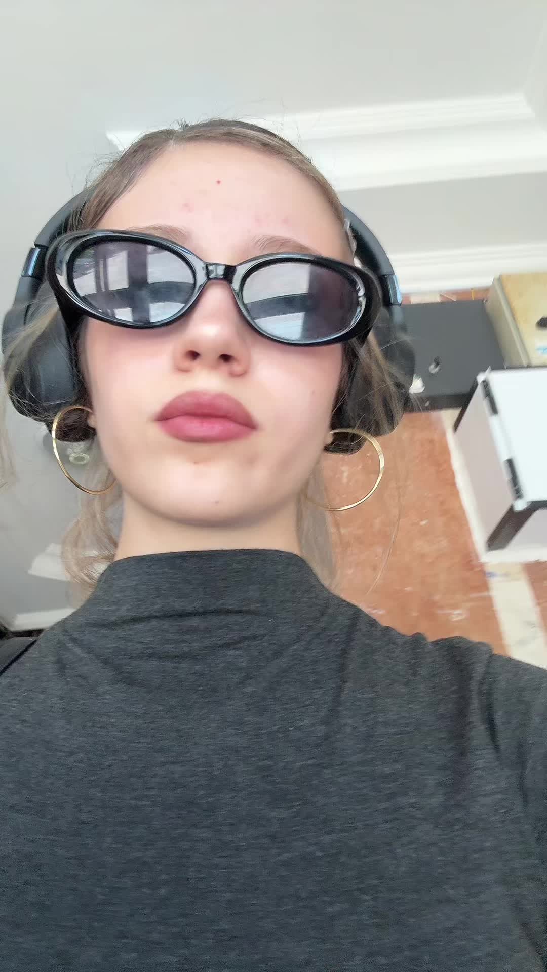 @estherᚐ҉ᚐ