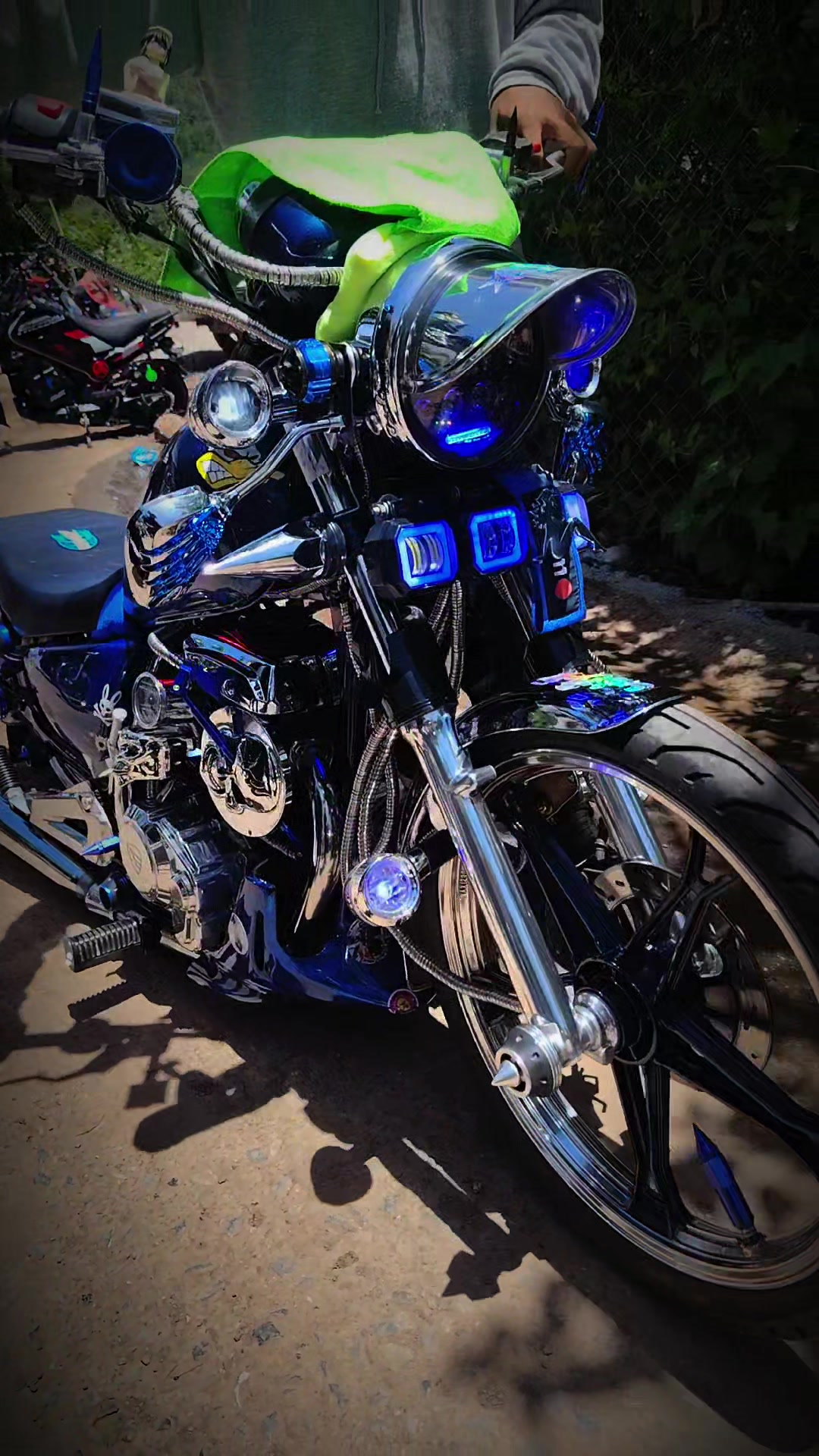 @Esteban,🕸️