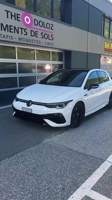 @revvedcars