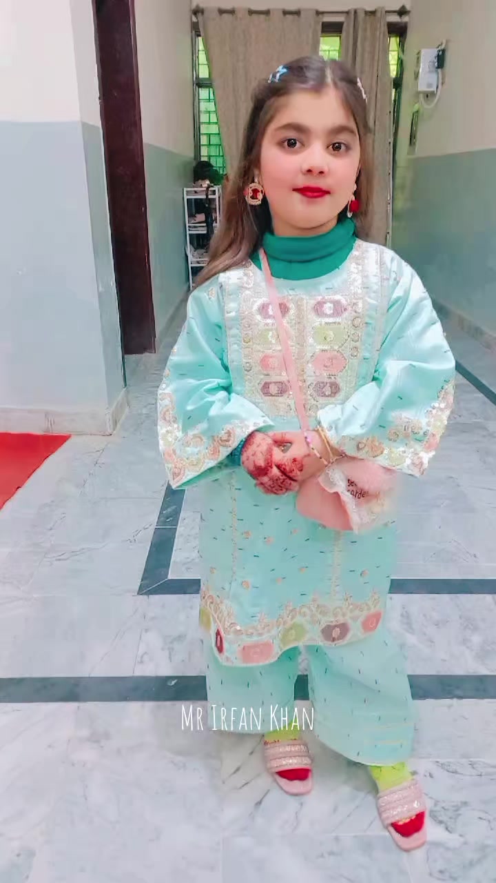 @𝐌𝐫 𝐈𝐫𝐟𝐚𝐧 𝐊𝐡𝐚𝐧