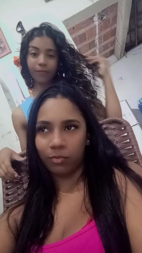 @scarlett_Estefane