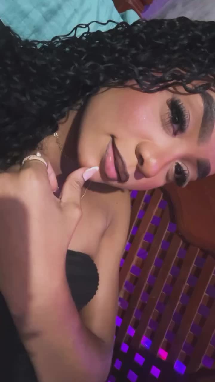 @x_clara4