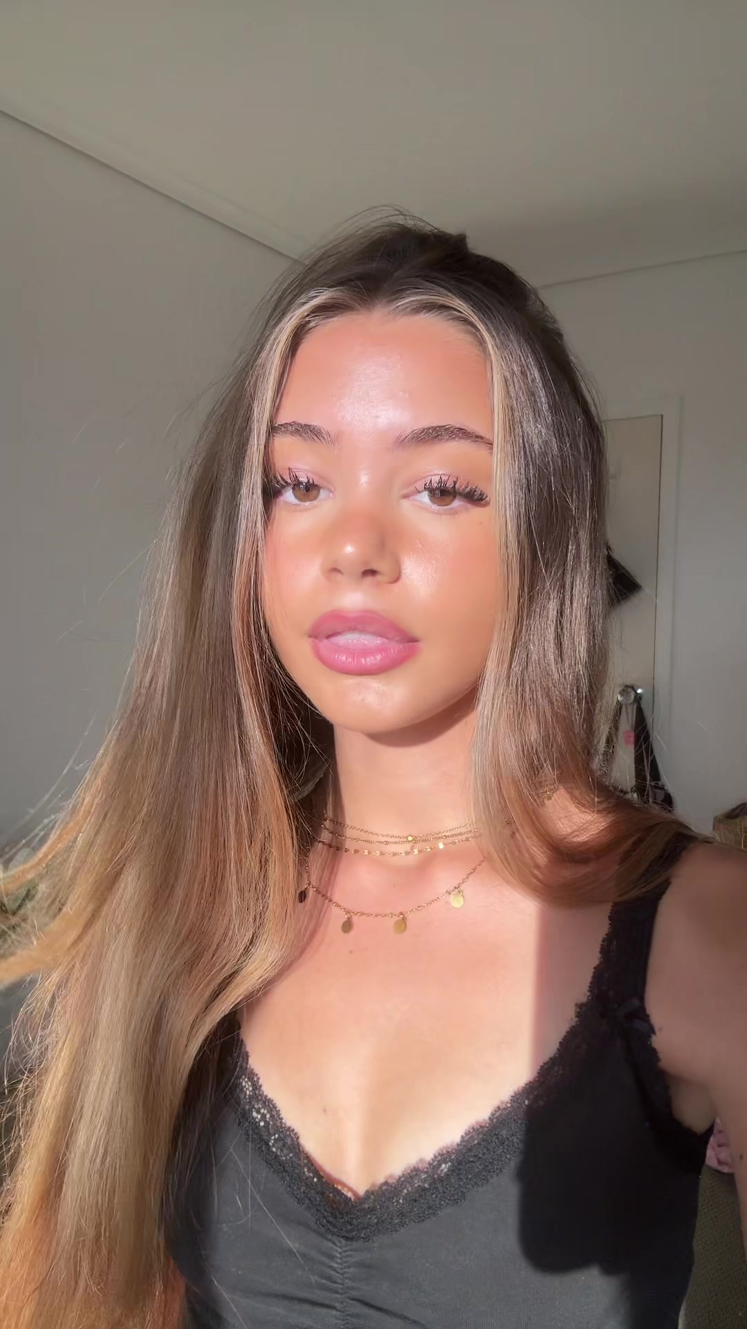 @connieeconw