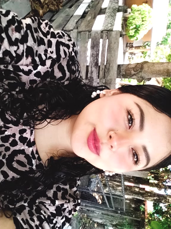 @XIMENA♡