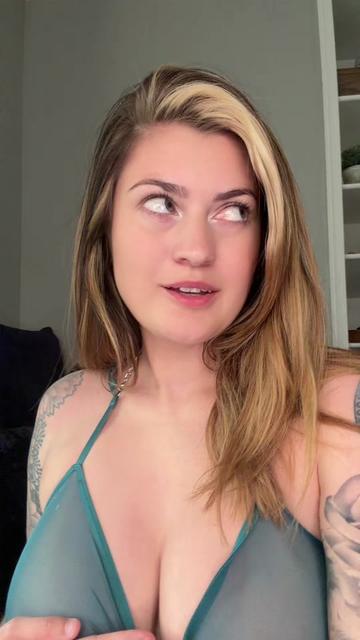 @itsashleeyxoxo