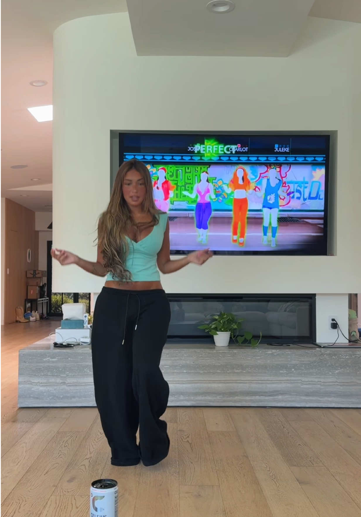 @gabriela moura