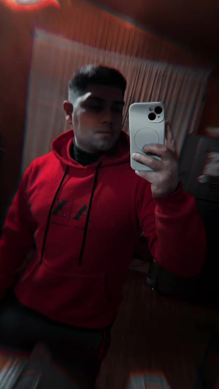 @Vittor_25