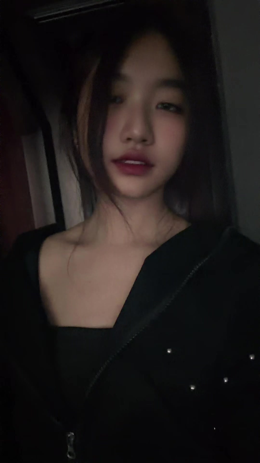 @Vera