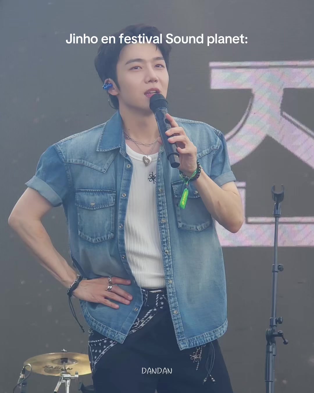 @Los cachetitos de Jinho🍑🐿️