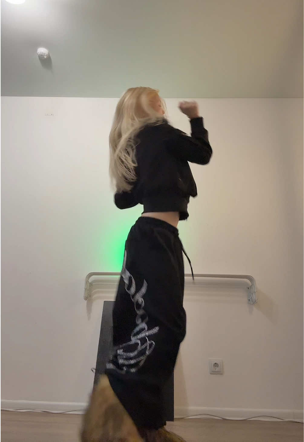@мэйбик