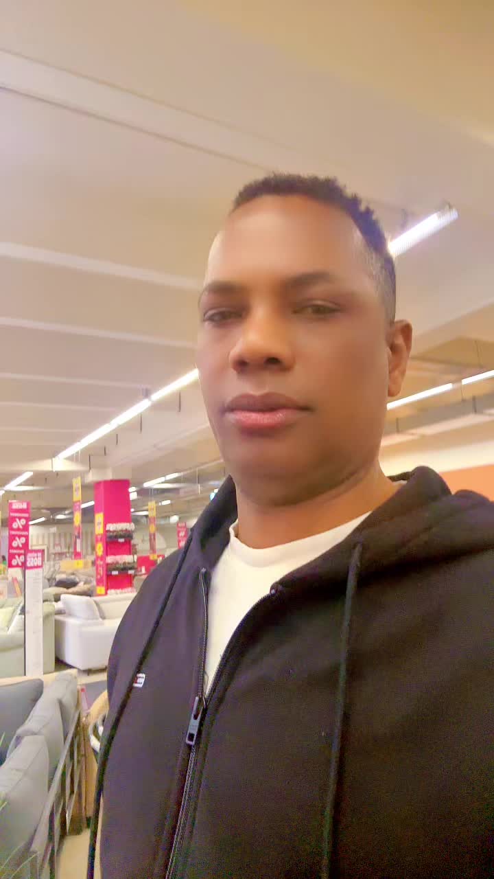 @tawiahk156@gmail.com