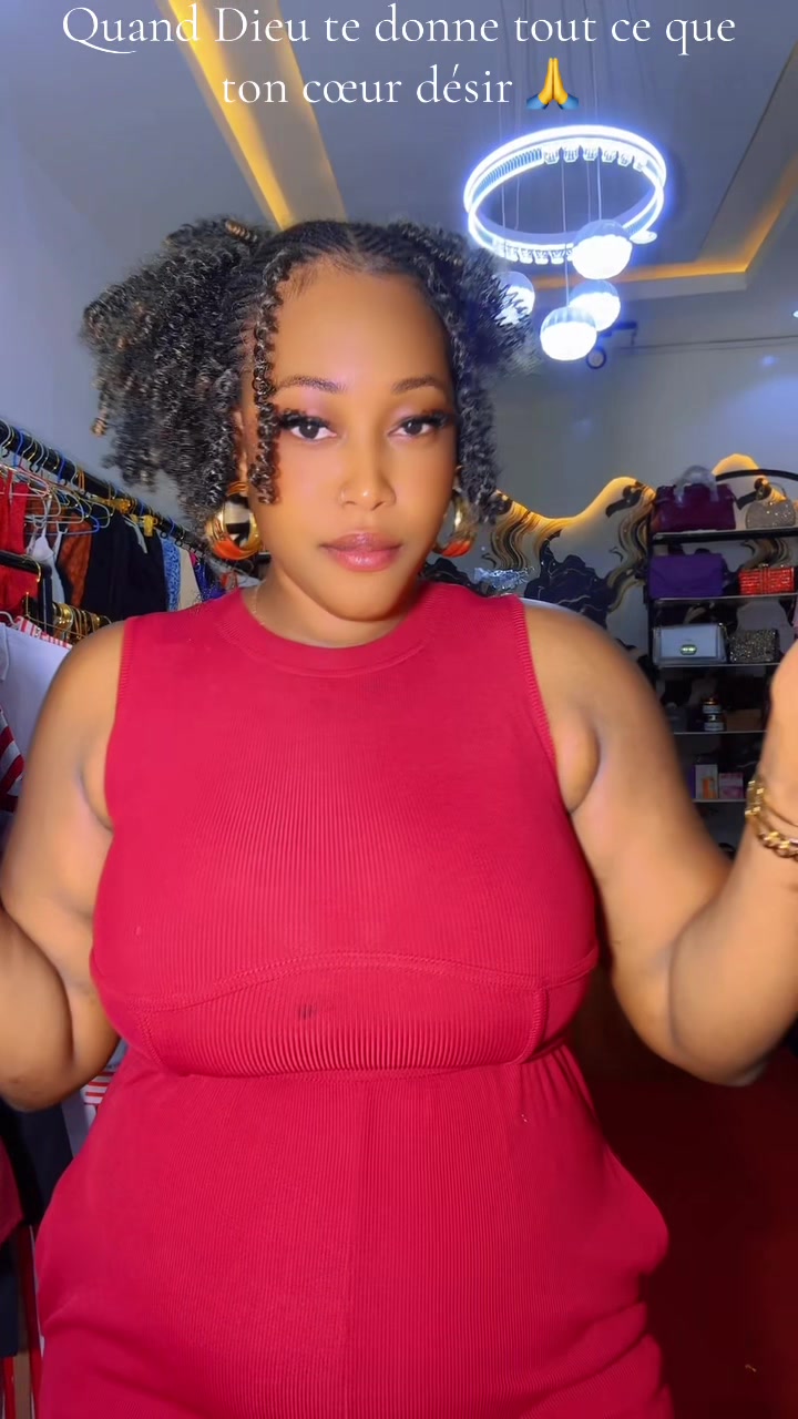 @GouraFashionShop(GouralaBombe)