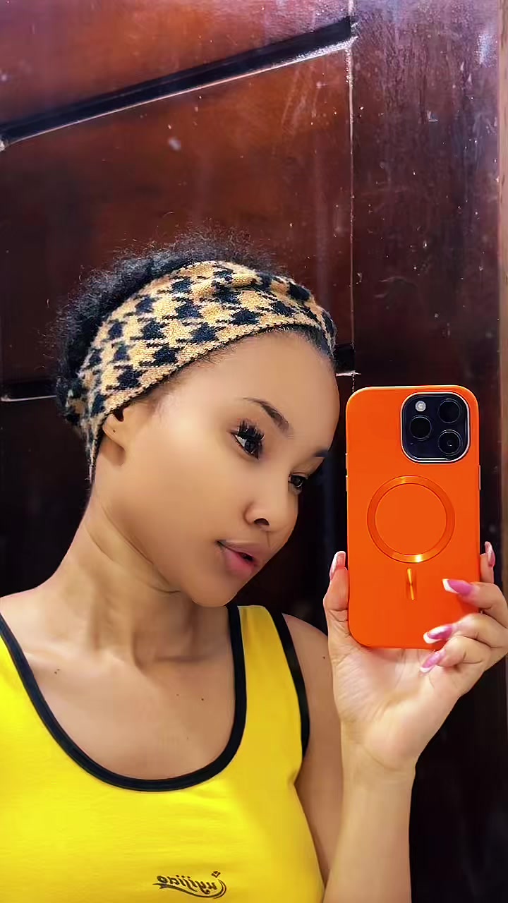 @Miss J A Y⚜️