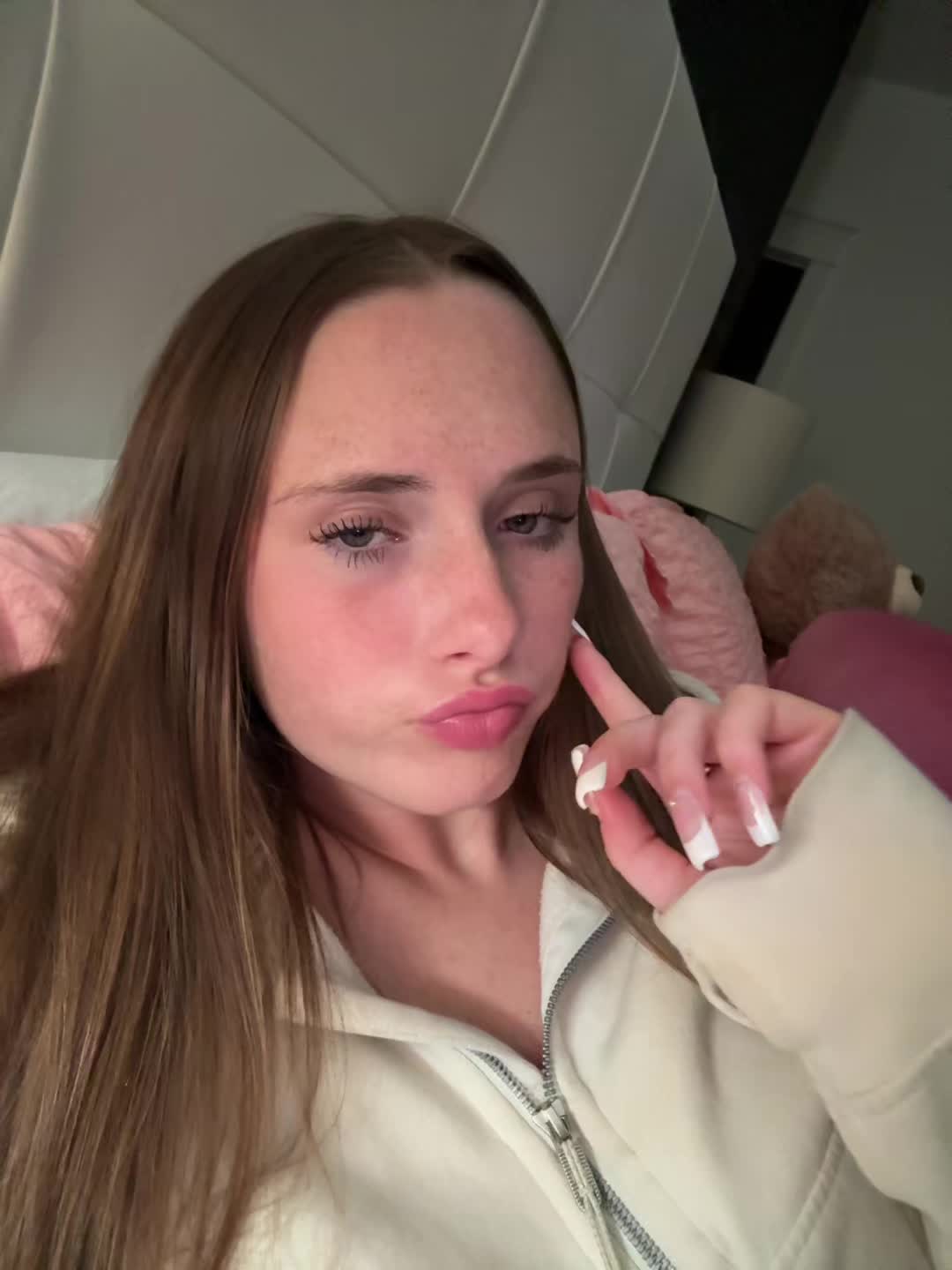 @hii