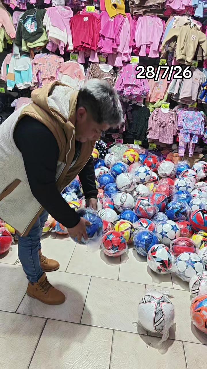 @LA FERIAA DE LA ROPA