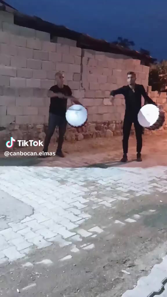 @DOSTLUK BAKİDİR