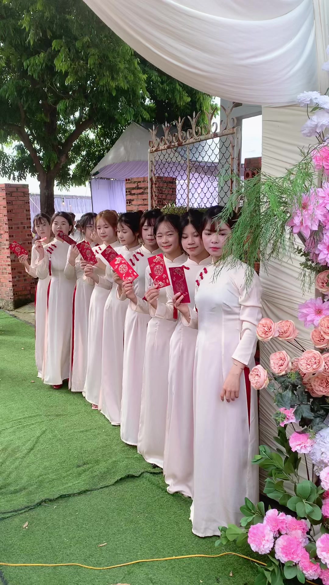 @Bê Lễ Hoàng Trang