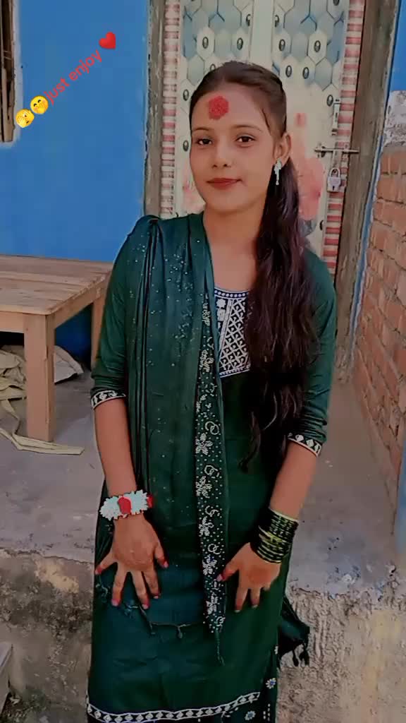 @😱it's_me_🫰Yadav 👑 Queen 👑