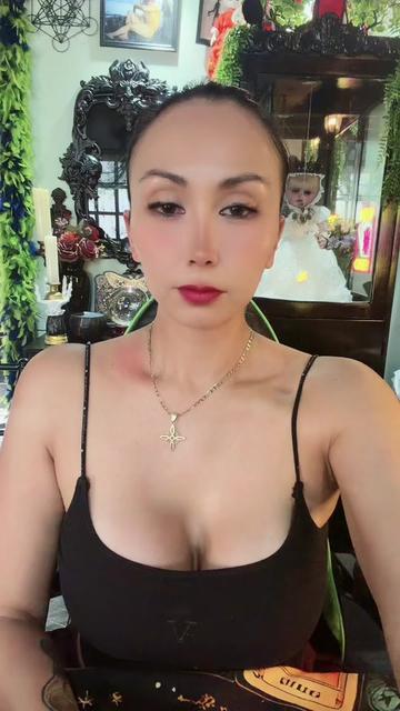 @YennAkasha