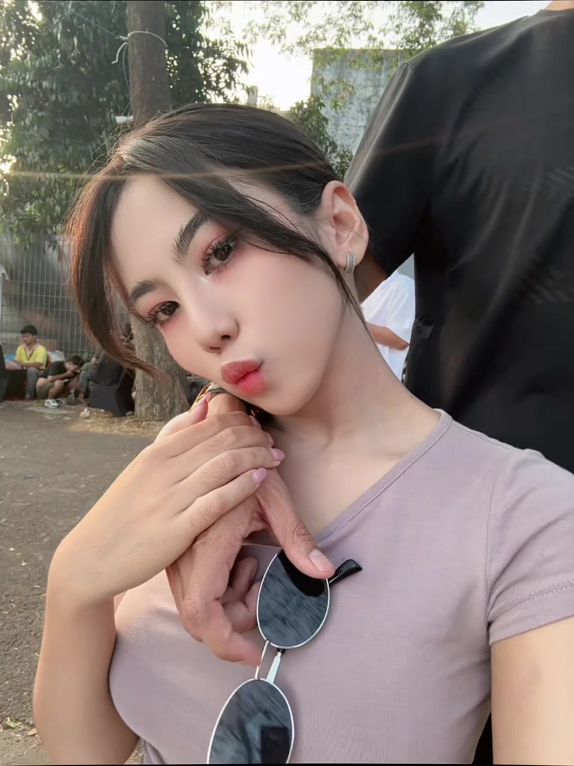@adhia
