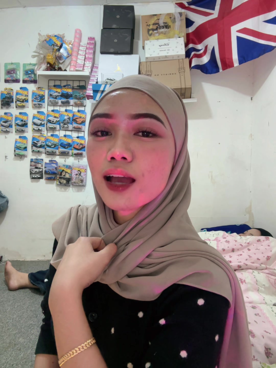 @𝐚𝐧𝐢𝐬