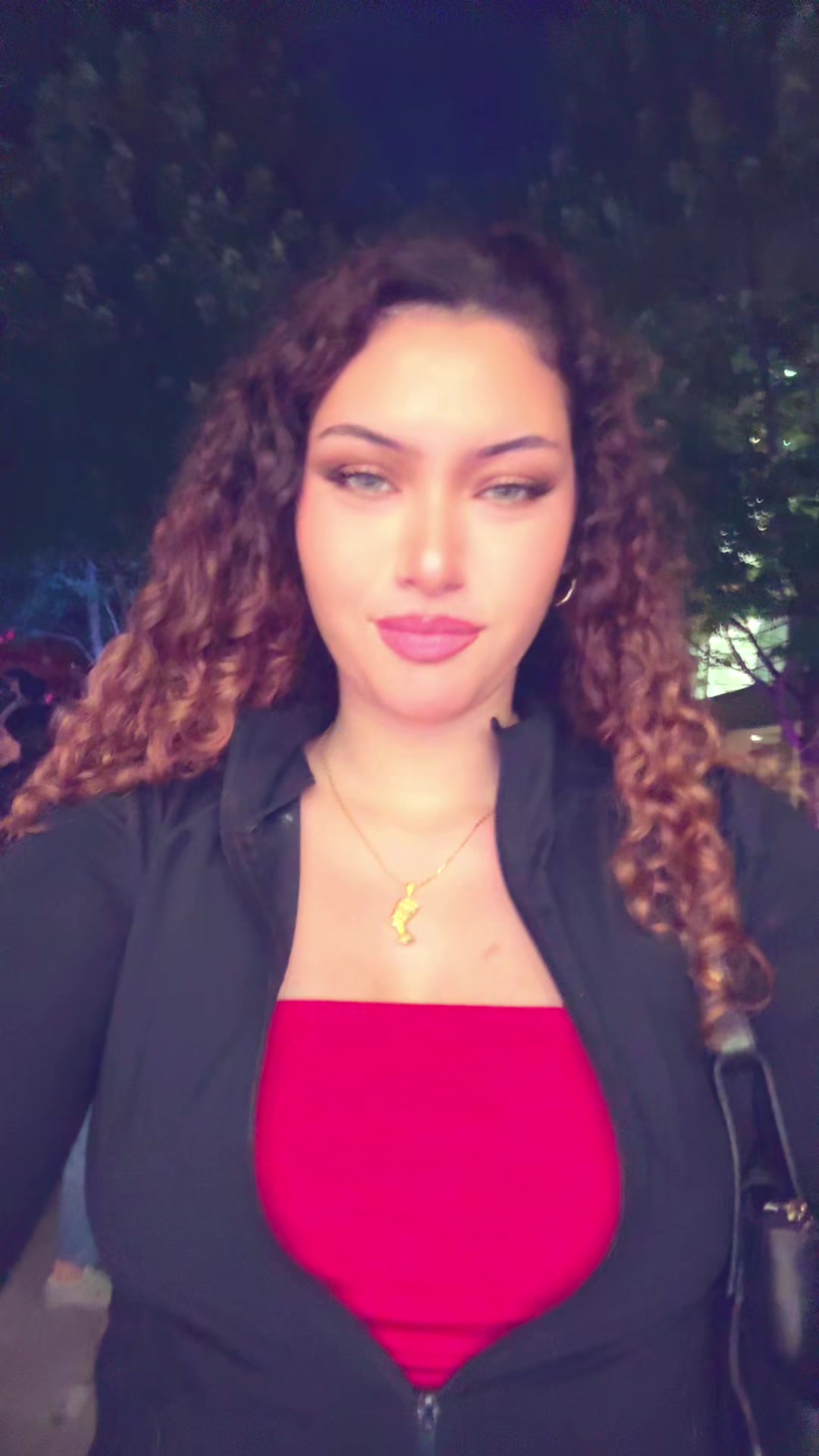 @Angie21