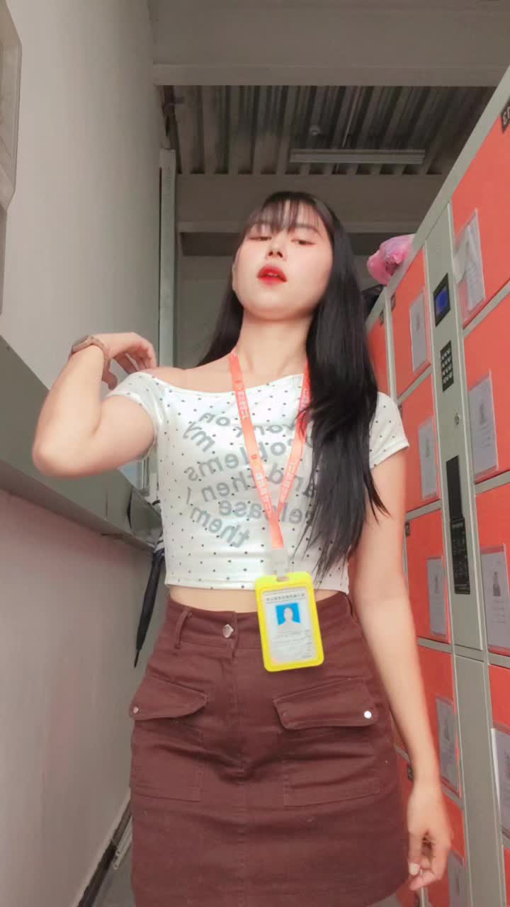 @🌸Chit Su🌸🇲🇲🇨🇳(အိမ်ပြေး)