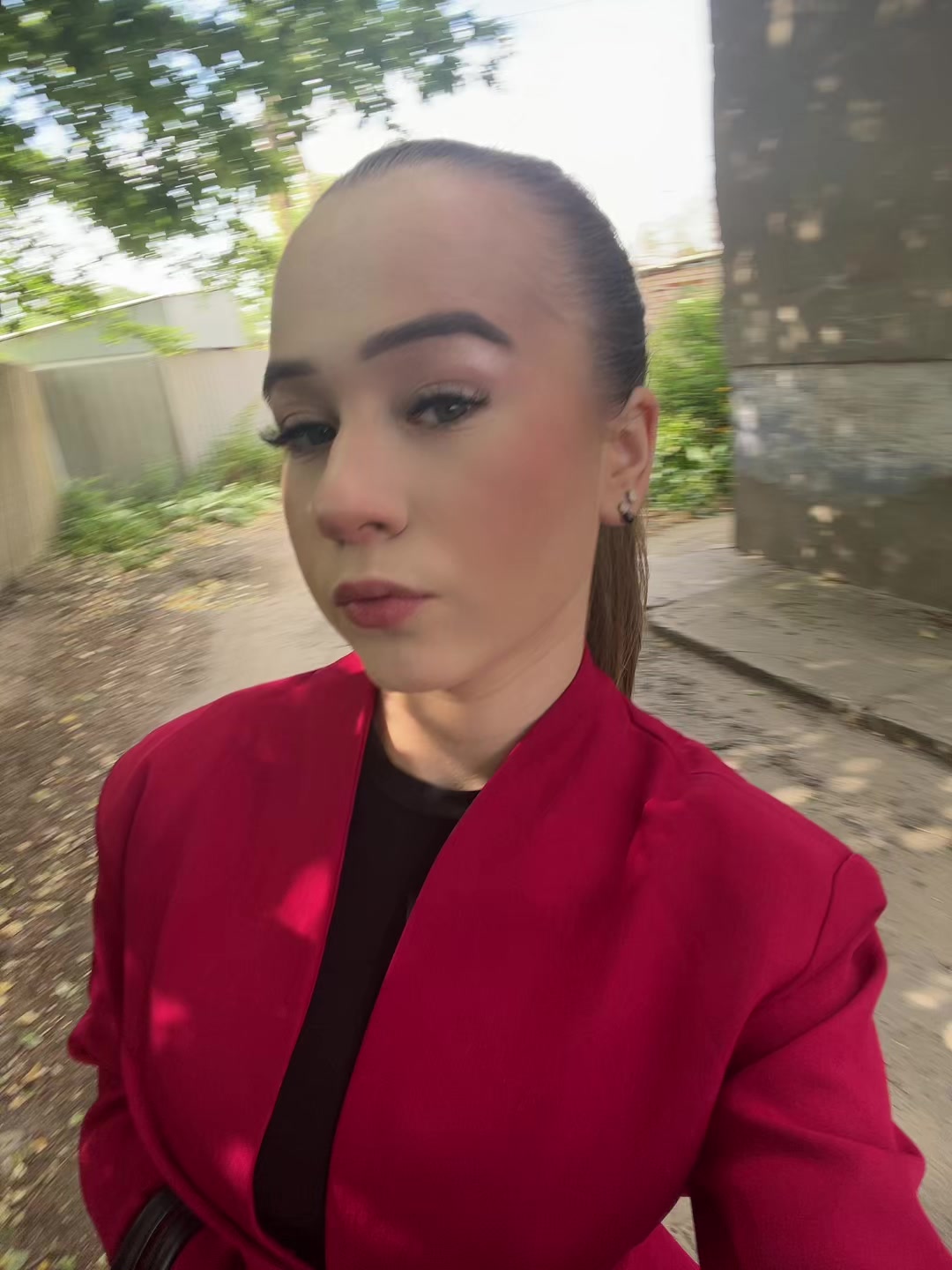 @➷︎