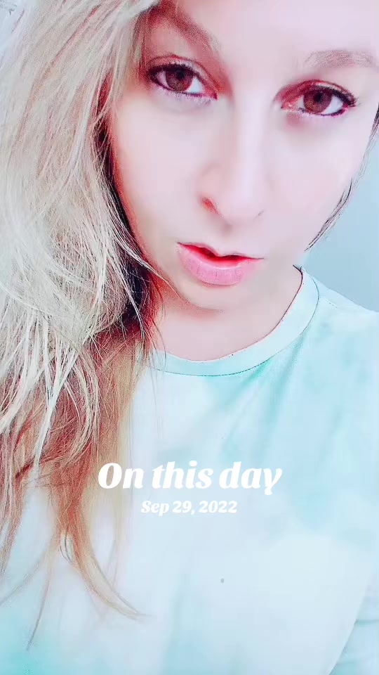 @SamanthaCrosby87🖤💛