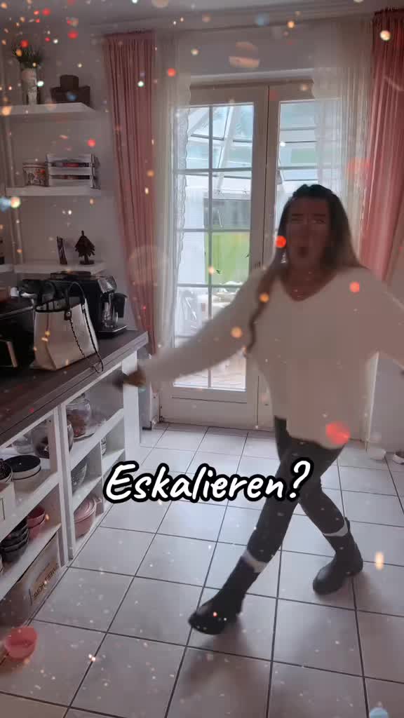 @🥂𝓘𝓽’𝓼 𝓶𝓮 𝓝𝓲𝓷𝓪🥂