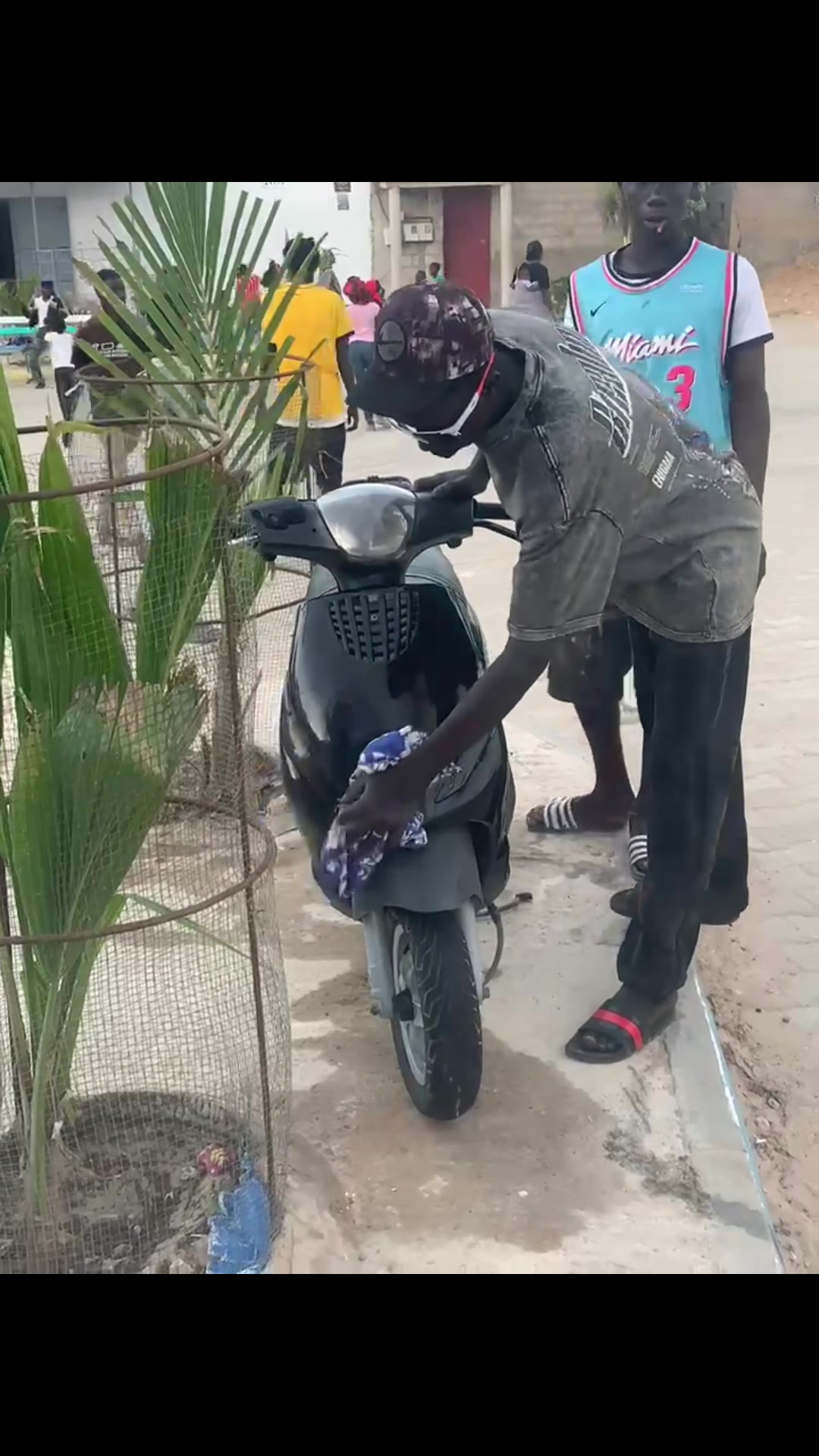 @Ⓜ️éthzø~🅱️iker_221🇸🇳🪖