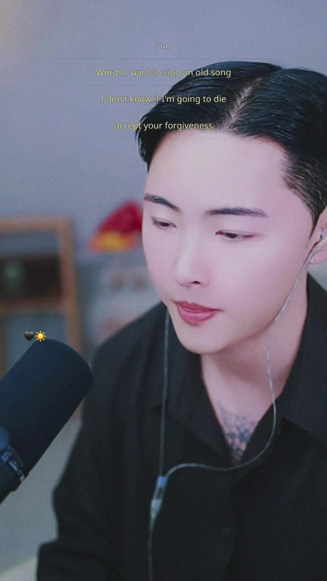 @🖤˚⋆선샤인⋆˚☀️