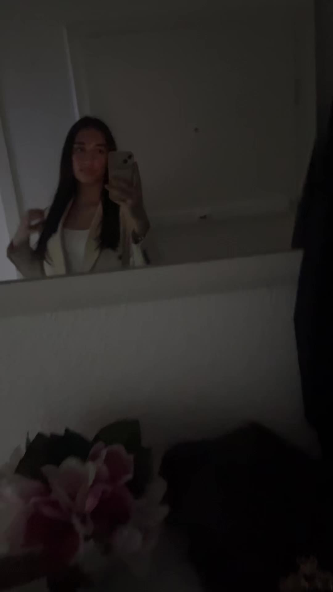 @sᴀʀᴀ