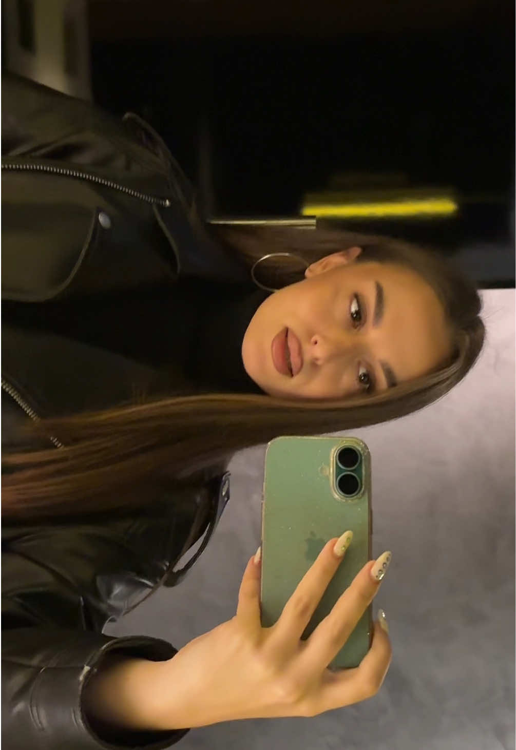 @anastasija ྀི