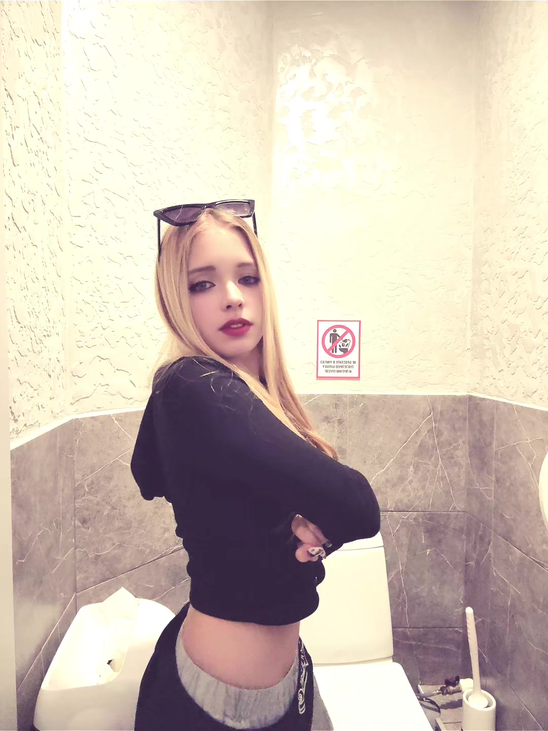 @lili18