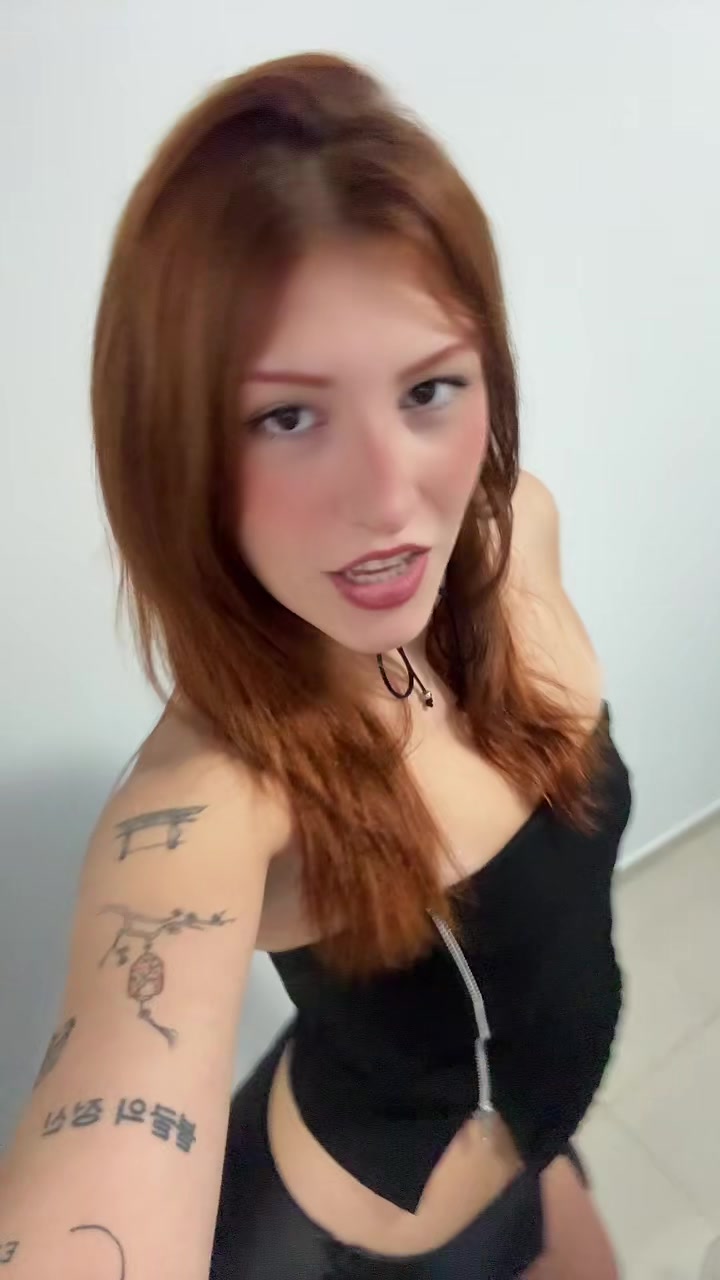 @Викторија