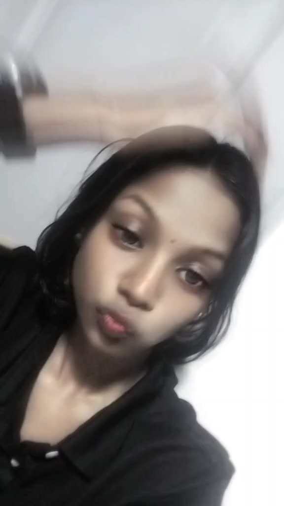 @🦋.