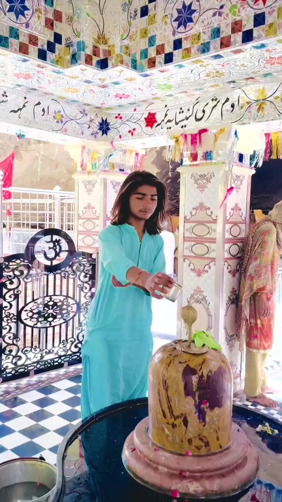 @Dahnu Sardar-💸😘