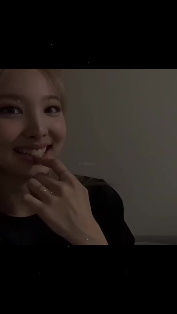 @Miss apple🍎🛩️