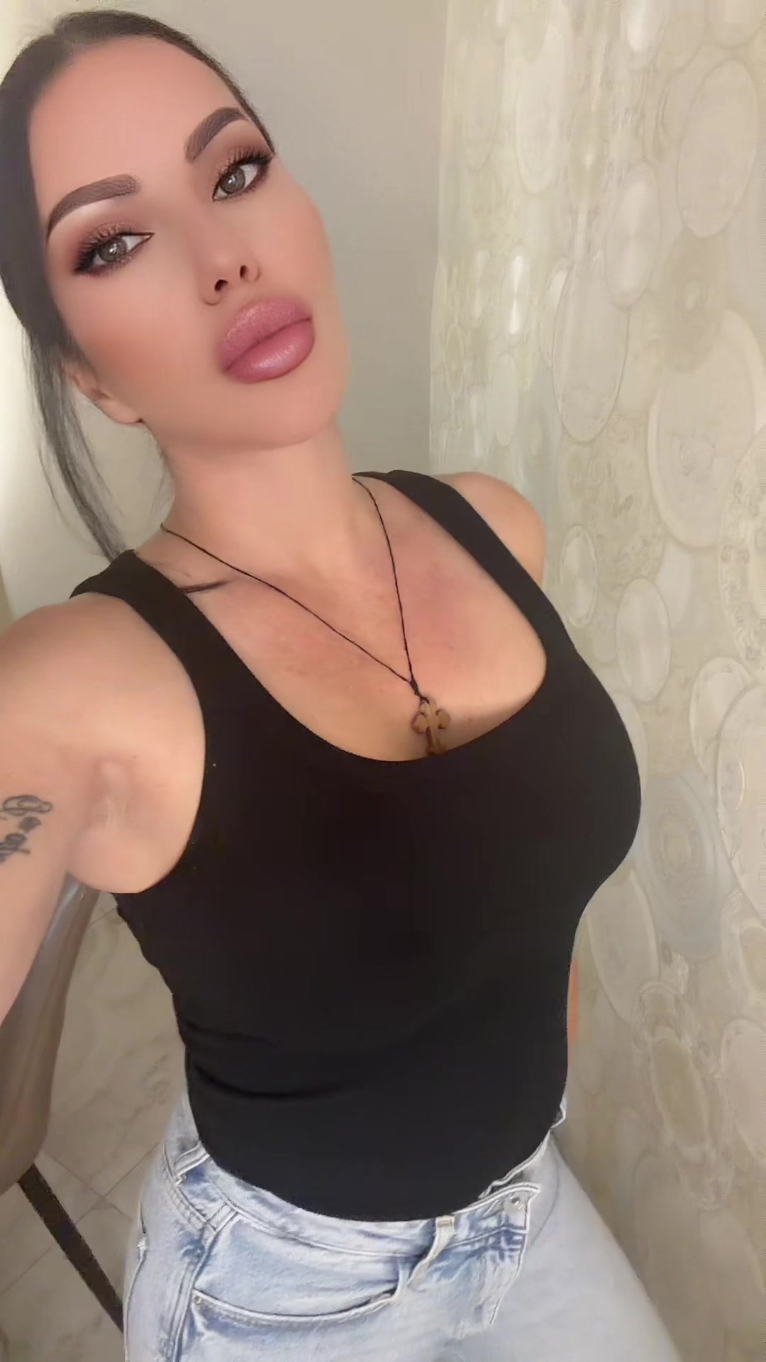 @Anitta Djurovic