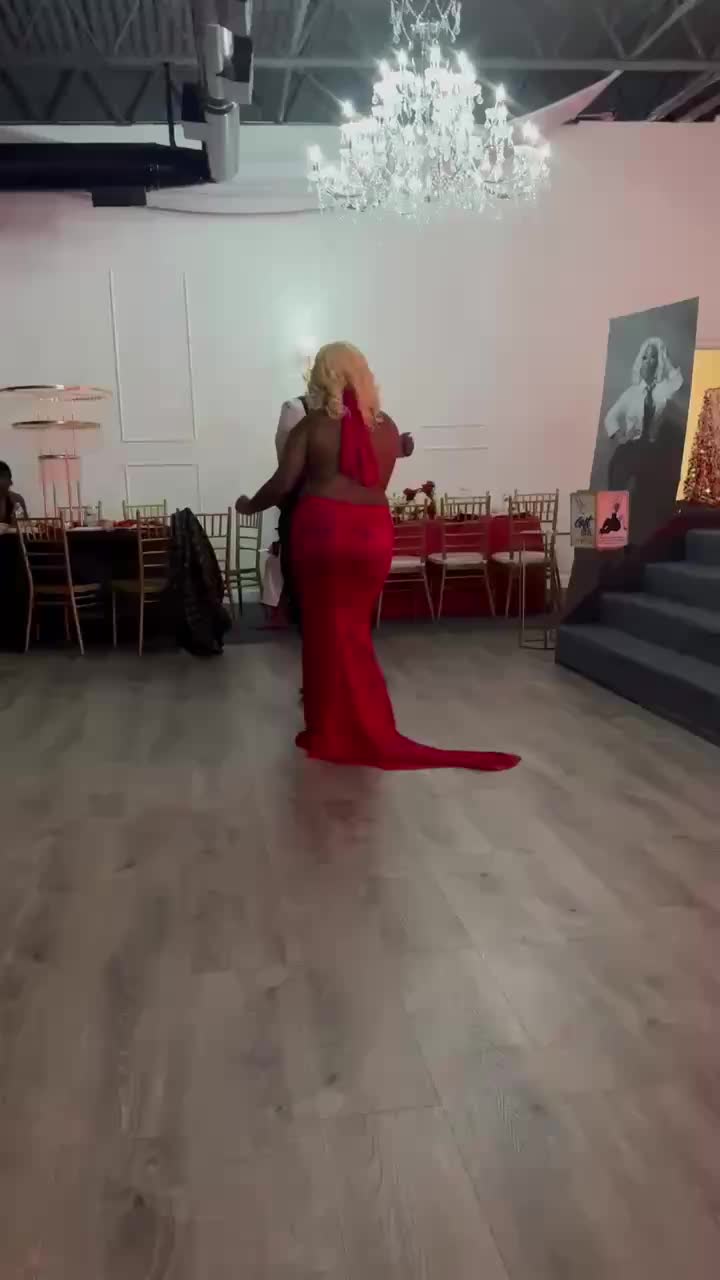 @Ilivelikeaking