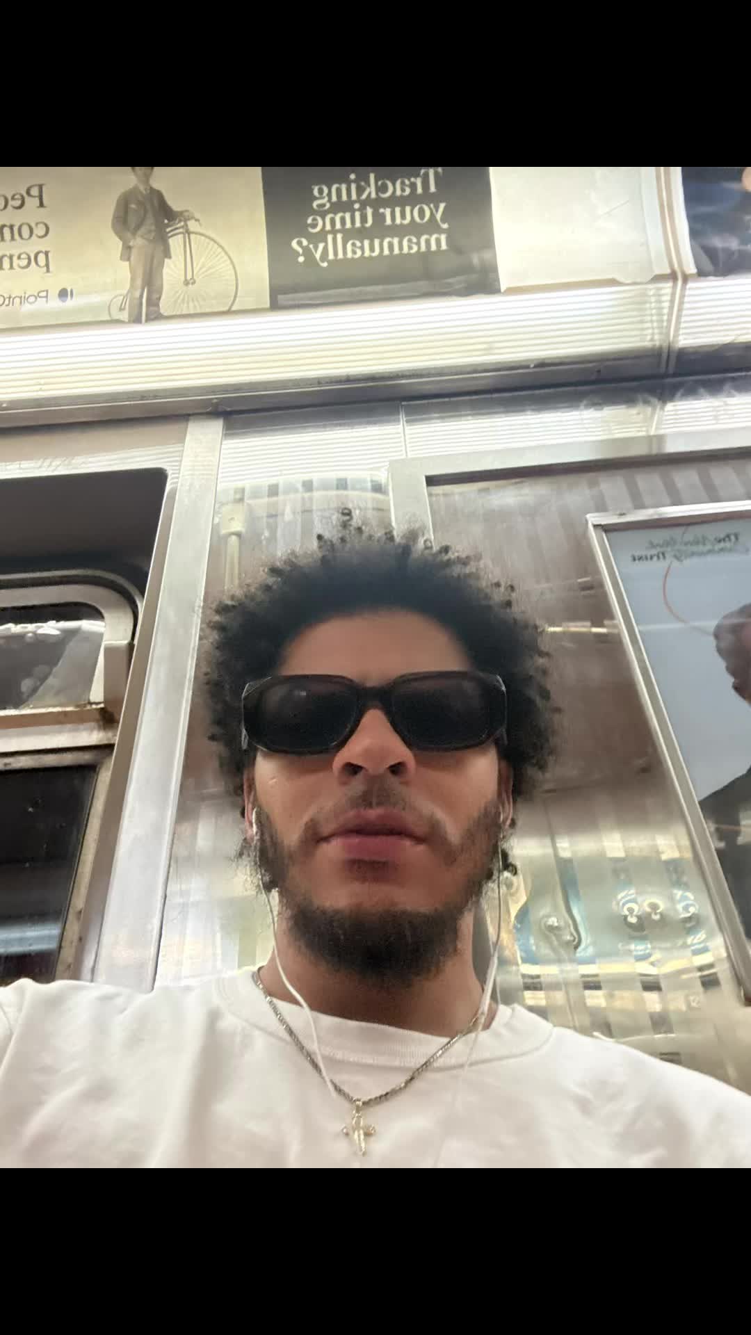 @Elihdrxx_